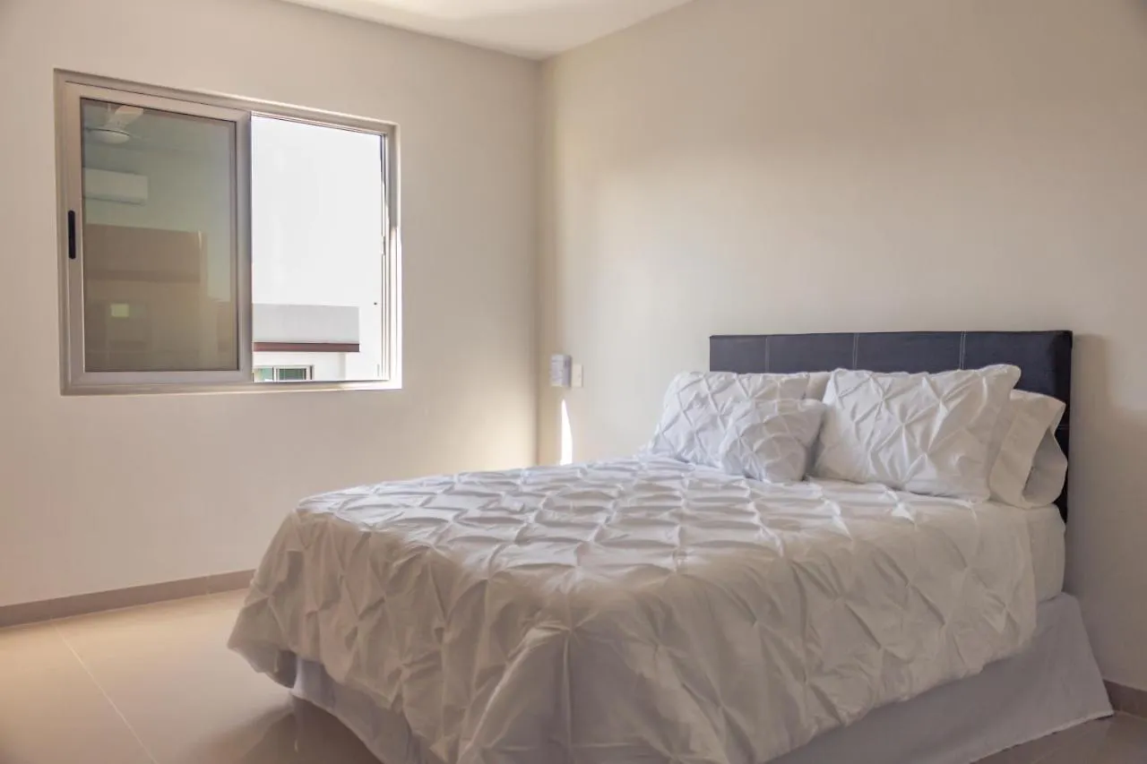 Luxia Apartment Playa del Carmen 0*,